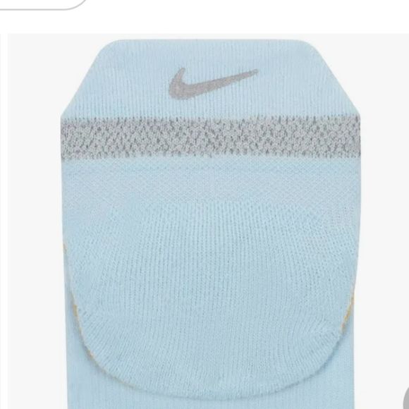 Nike Dri-Fit Spark Cushioned Ankle Sock - Picture 3 of 8